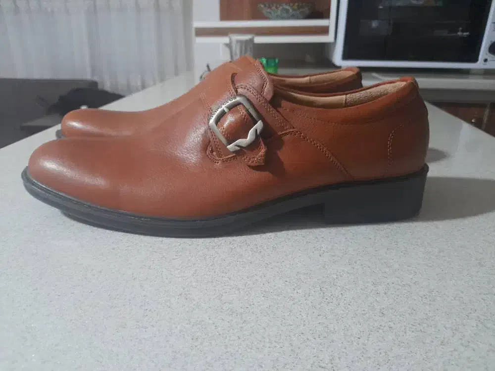 کفش خارجی مردانه|کیف، کفش، کمربند|سرپل ذهاب, |دیوار