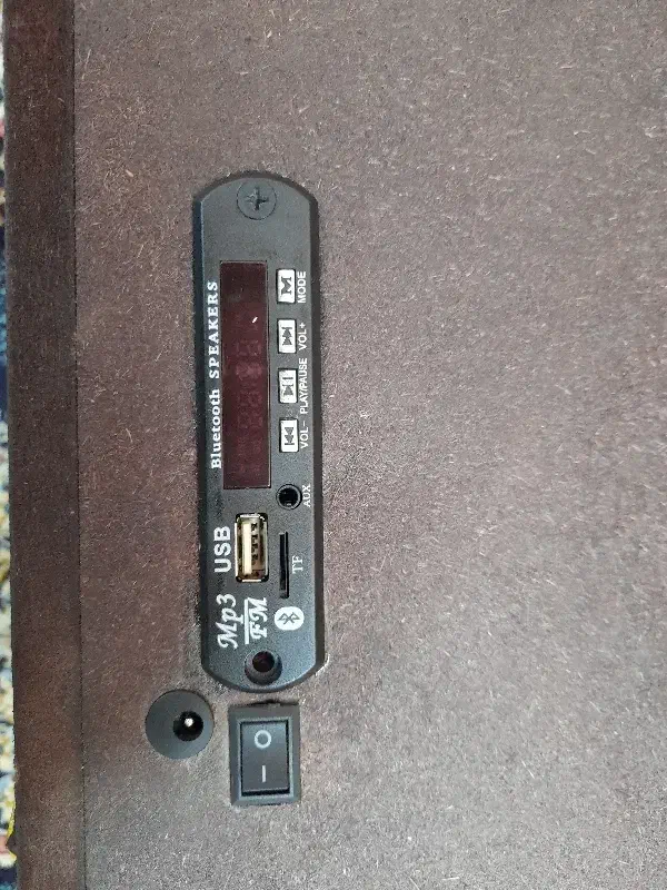 اسپیکر|پخش‌کننده همراه|شاهین‌شهر, فدک|دیوار