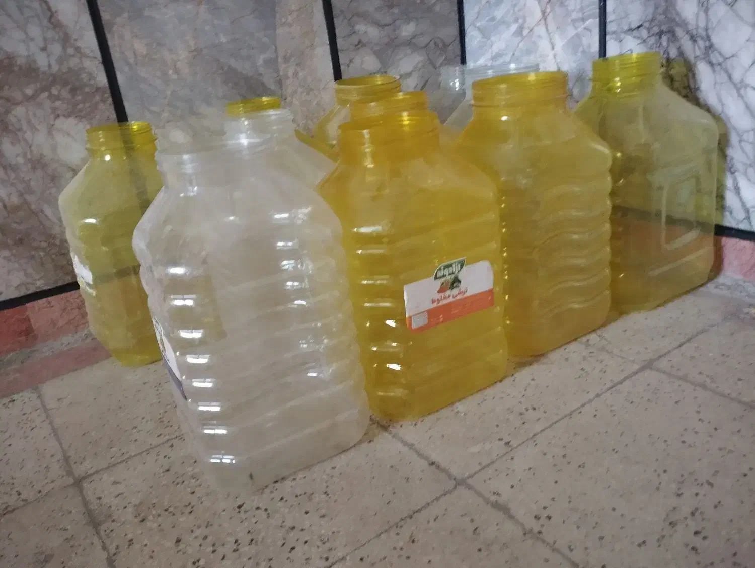 دبه خالی|ظروف نگهدارنده، پلاستیکی، یک‌بارمصرف|تربت جام, پاسداران|دیوار