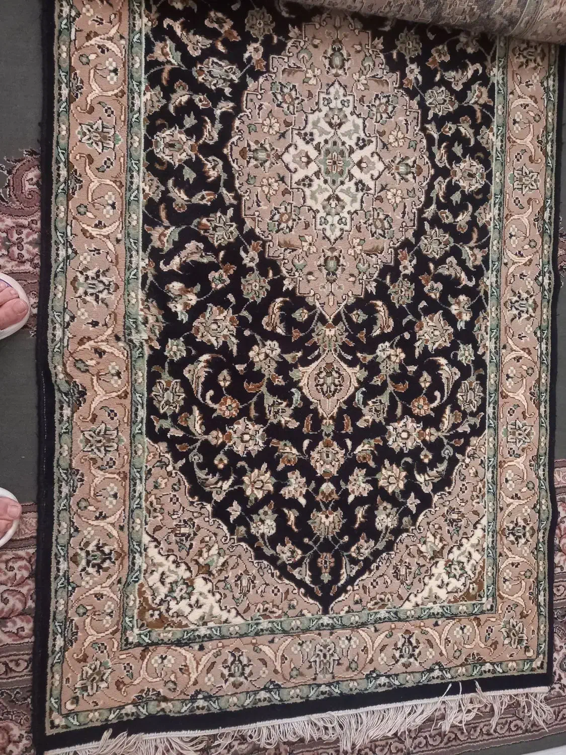 فرش کناره بسیار تمییز|فرش|شهریار, شهرک وائین|دیوار