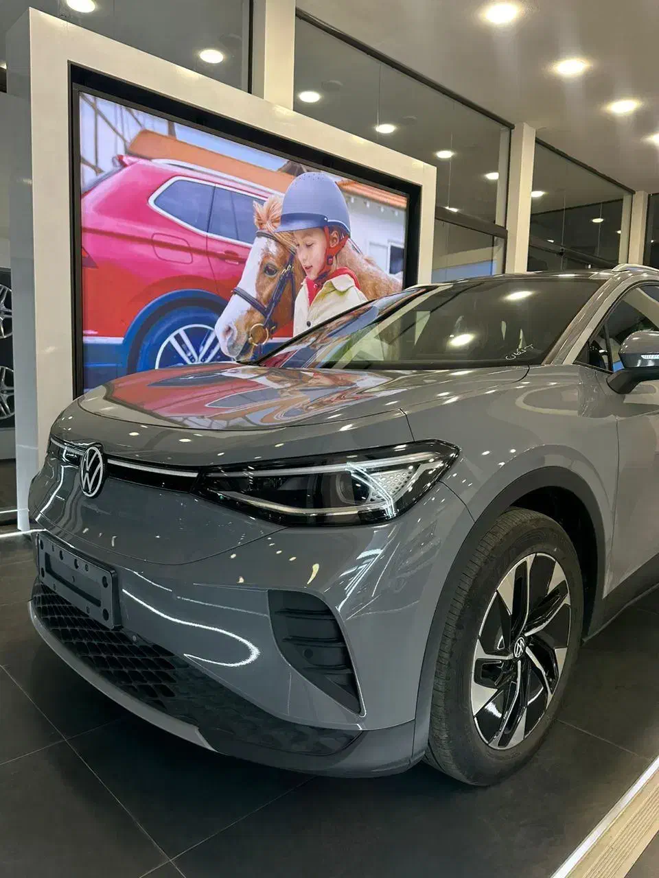 فولکس واگن ID4/ آلمانی 2025 ماموت خودرو|خودرو سواری و وانت|کرج, کرج نو|دیوار