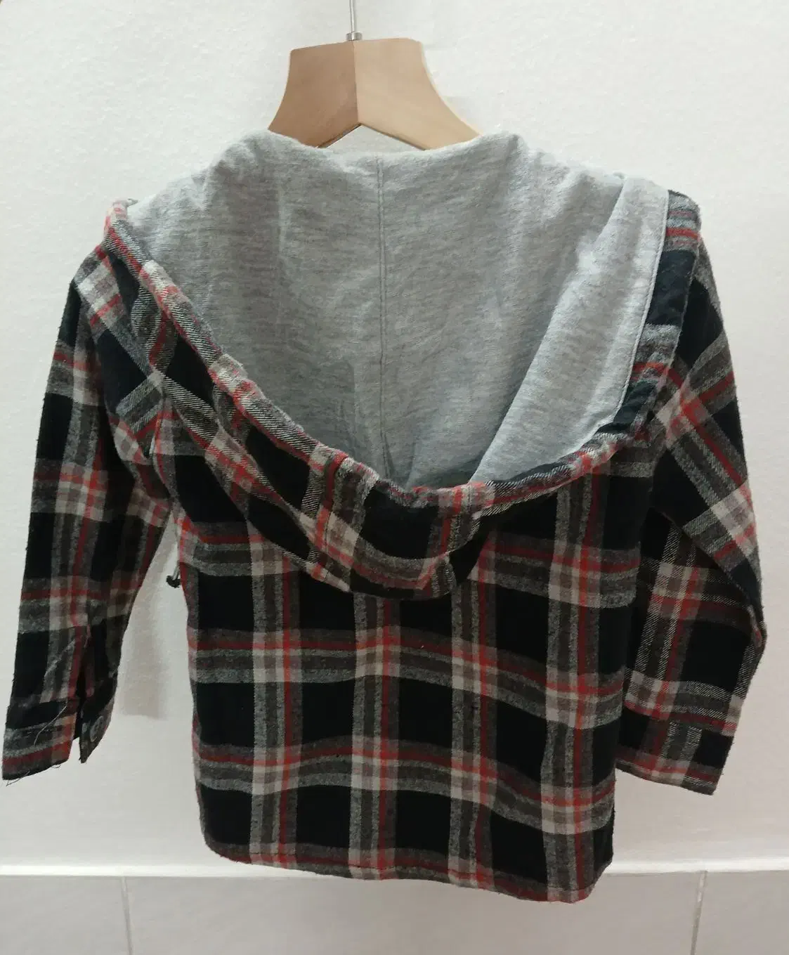 پیراهن کلاه دار     پافر کلاه دار|کفش و لباس بچه|اصفهان, پوریای ولی|دیوار