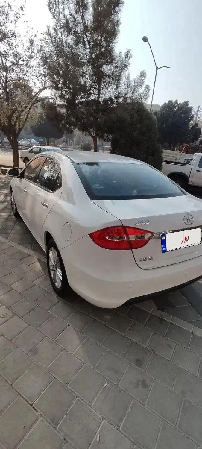 جک جی ۵بدون رنگ اتوماتیک|خودرو سواری و وانت|تبریز, |دیوار