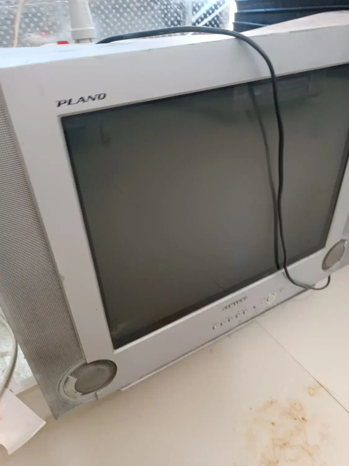 تلوزیون|تلویزیون و پروژکتور|قره چای, |دیوار