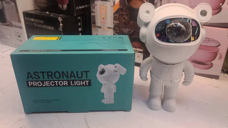 چراغ خواب و استیکر فضانوردپرستاره ساعت دیجیتال|چراغ خواب و آباژور|بابلسر, |دیوار