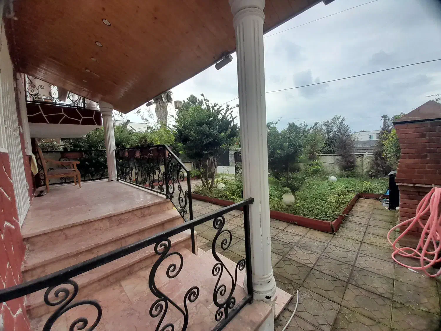 اجاره سالیانه ویلا داخل شهرک|اجارهٔ خانه و ویلا|نوشهر, |دیوار