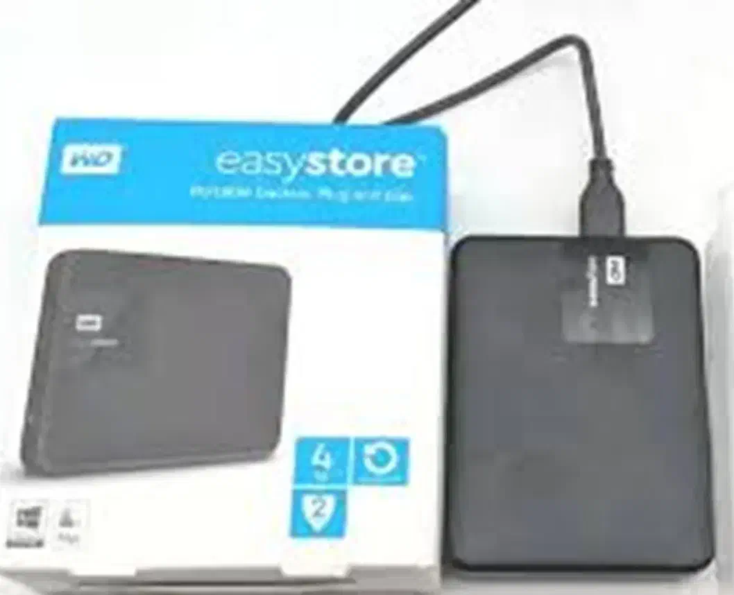 هارد اکسترنال وسترن دیجیتال ظرفیت 4 ترابایت|قطعات و لوازم جانبی رایانه|شیراز, قصرالدشت|دیوار