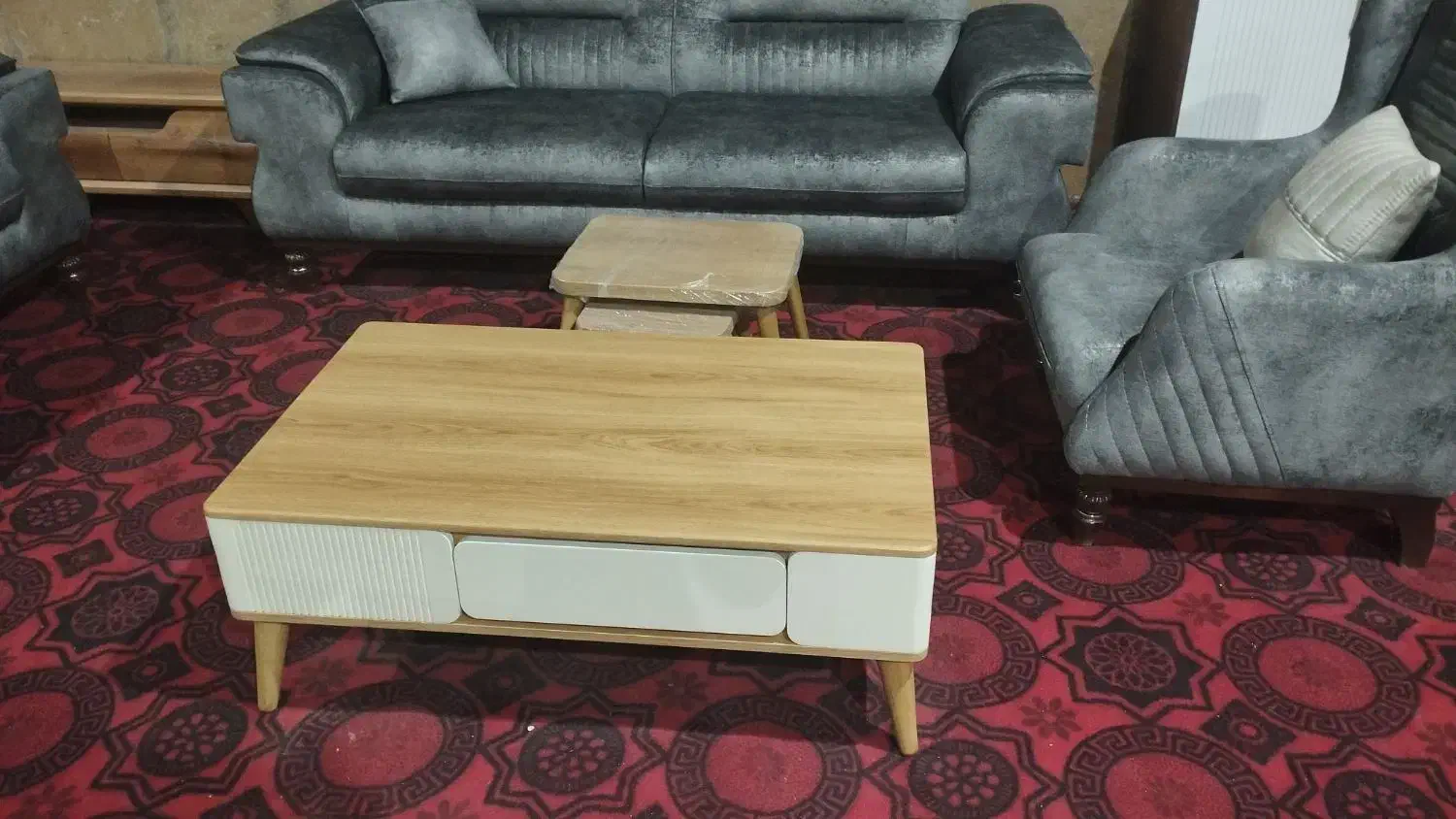 جذب نیروی کار در تولیدی مبلمان|استخدام صنعتی، فنی، مهندسی|مرودشت, شهرک مهدیه|دیوار