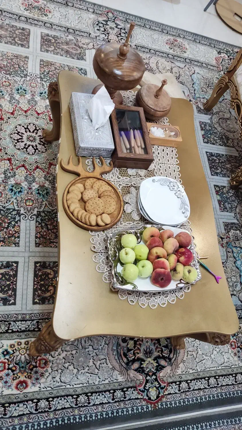 مبل سلطنتی 5نفره|مبلمان خانگی و میز عسلی|لاهیجان, بازکیاگوراب|دیوار