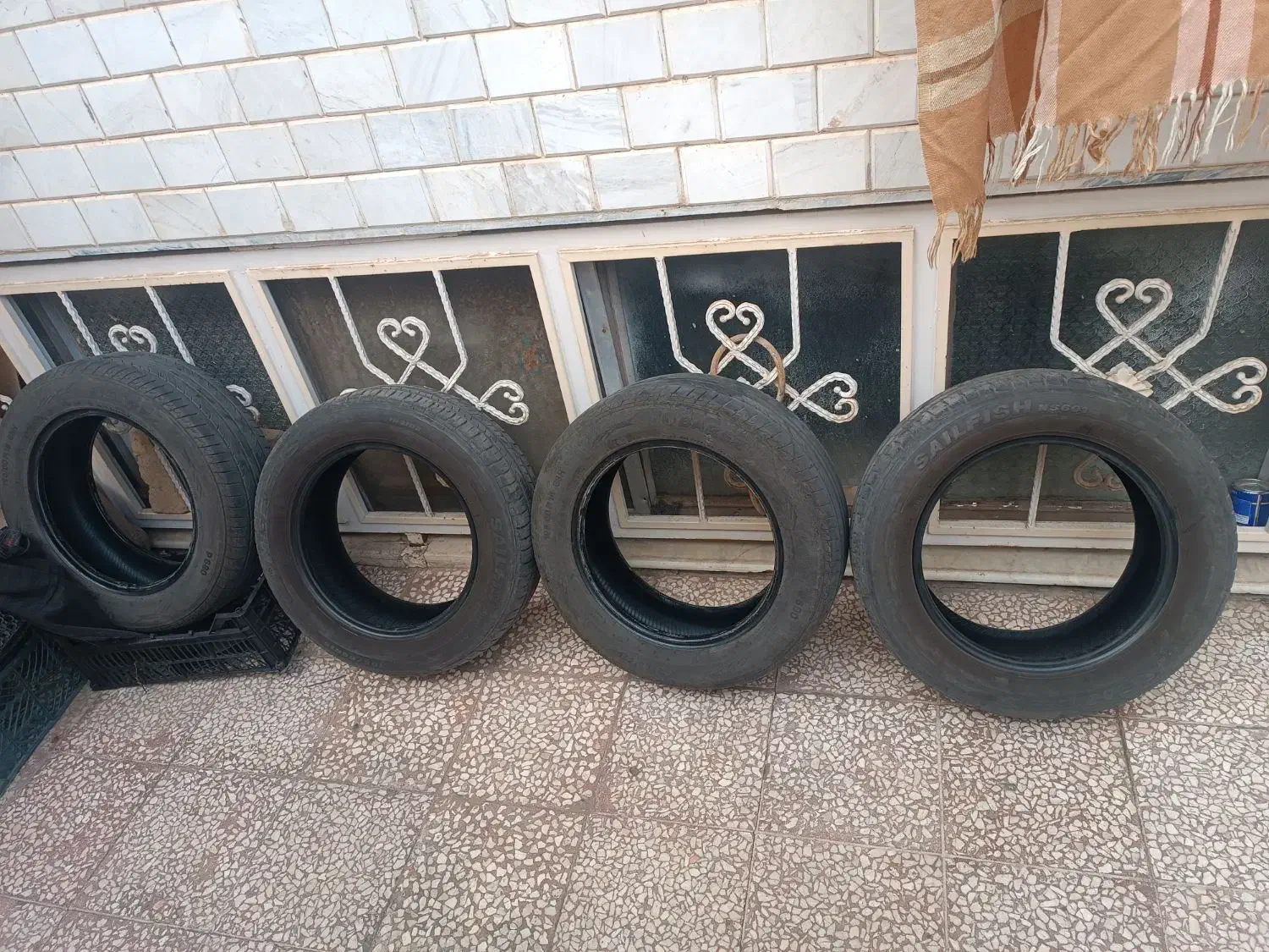 لاستیک ال ۹۰ بارز دست دوم|قطعات یدکی و لوازم جانبی|قم, لسانی|دیوار