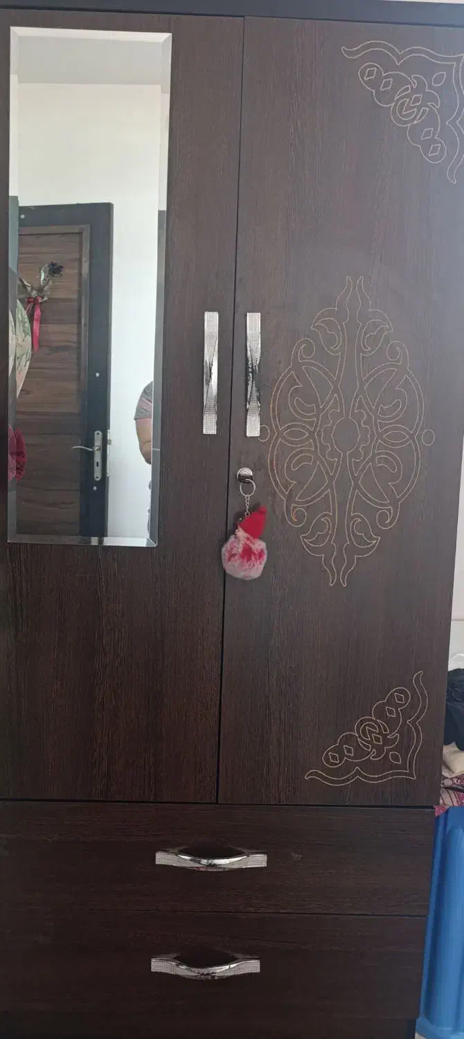 کمد لباس|جاکفشی، کمد، دراور|صدرا-فارس, فاز ۱|دیوار