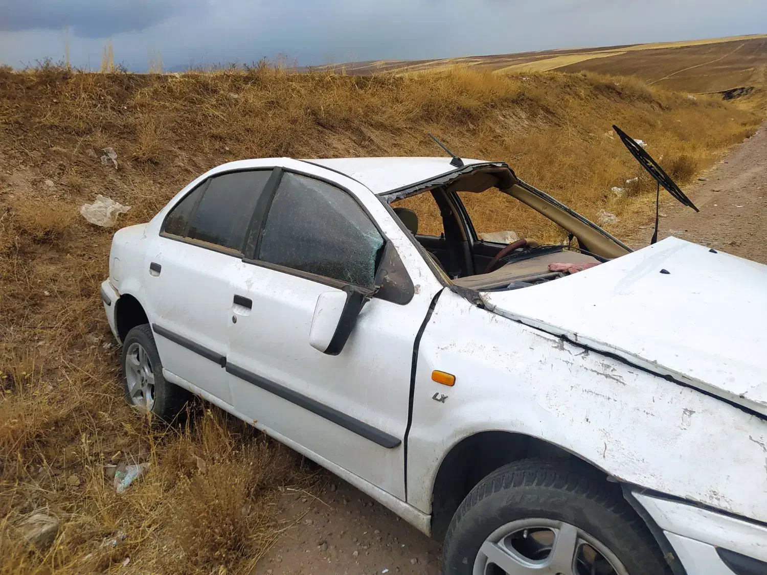 فروش خودروتصادفی|خودرو سواری و وانت|چاراویماق, |دیوار