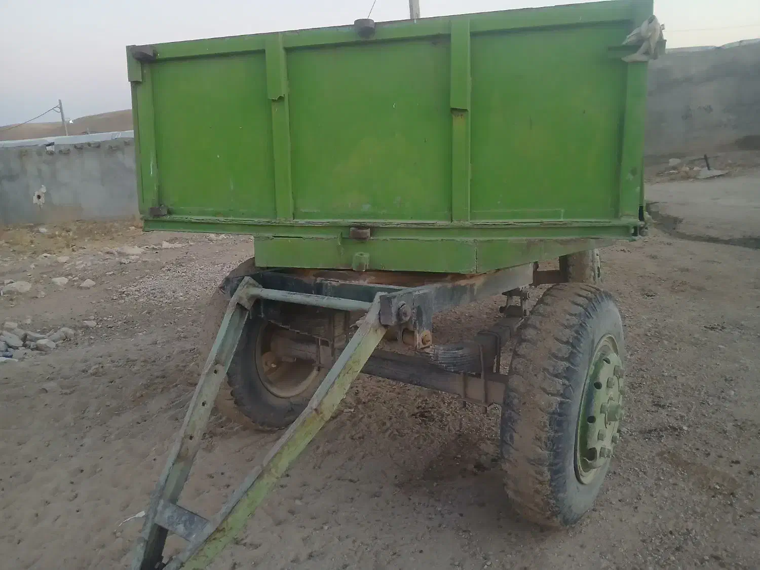 تریلی همدان کار|قطعات یدکی و لوازم جانبی|گل تپه, |دیوار