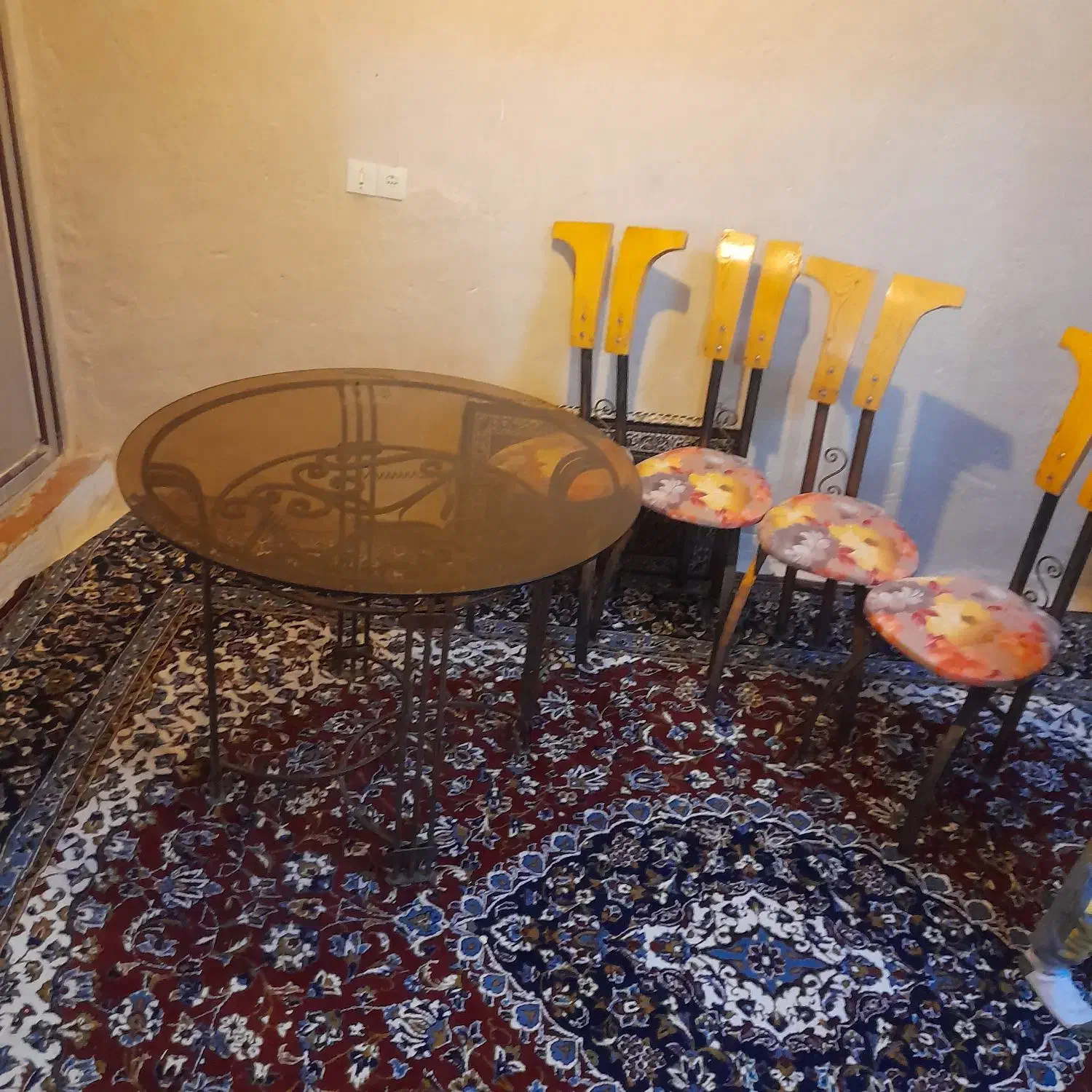 میزغذاخوری|میز و صندلی غذاخوری|قروه, |دیوار