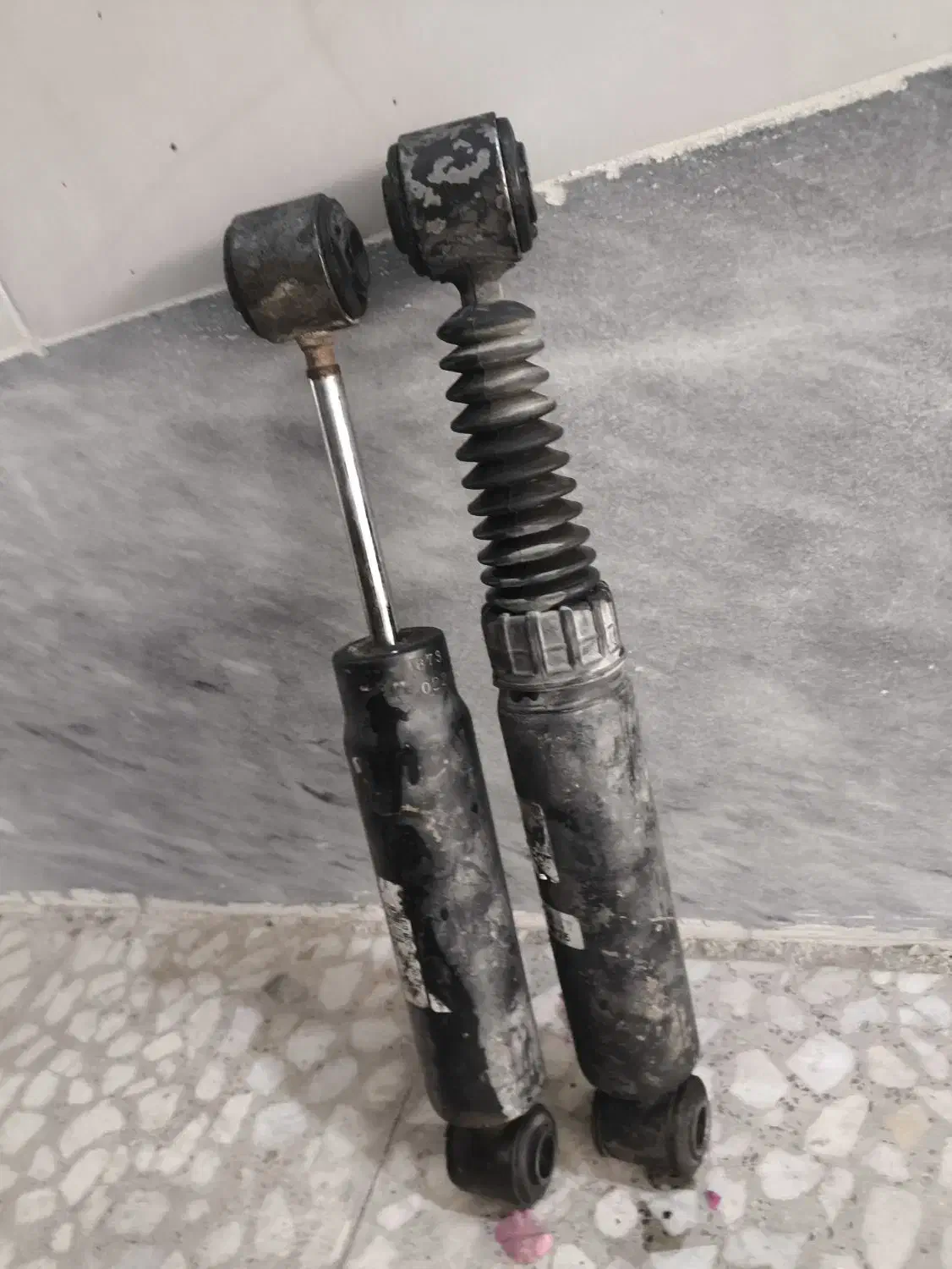 کمک عقب پژو|قطعات یدکی و لوازم جانبی|گرمسار, |دیوار