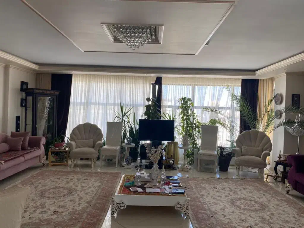 ۱۶۱متر سه خواب/فول امکانات/بسیار شیک و مرتب/بر جنت|اجارهٔ آپارتمان|اراک, |دیوار