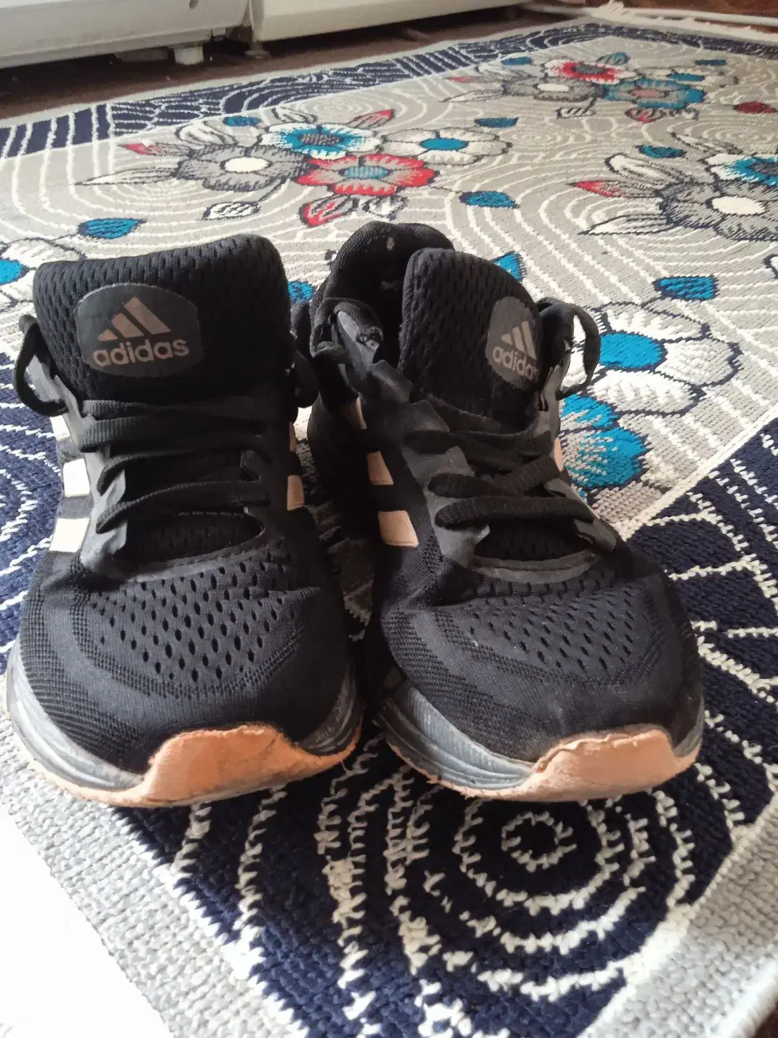 کفش های اسپرت خارجی|کیف، کفش، کمربند|گالیکش, |دیوار