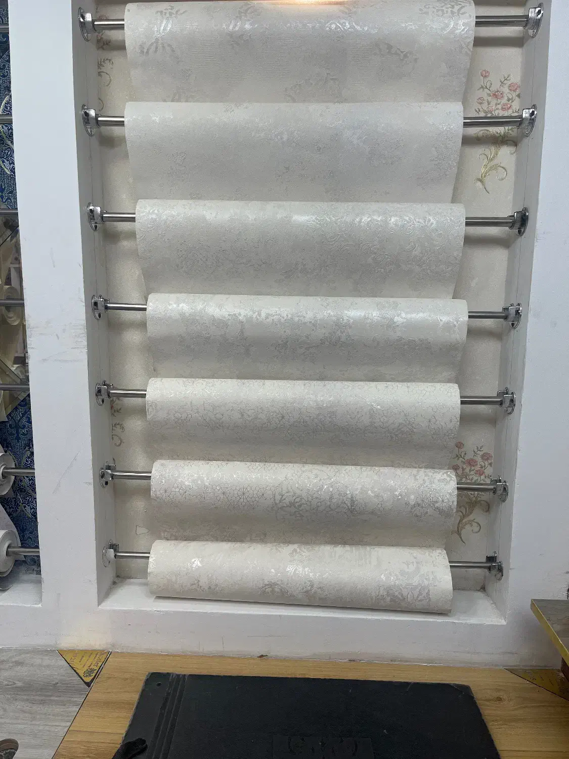 مرکز کاغذ دیواری استوک  و پارکت مستقیم از کارخانه|خدمات پیشه و مهارت|تبریز, |دیوار