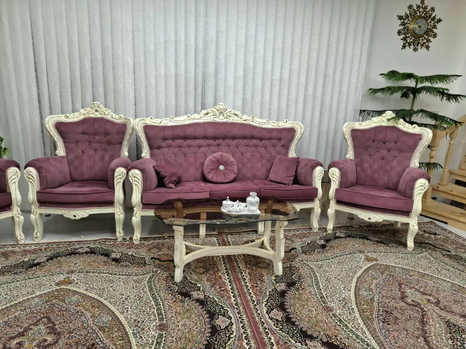 مبل سلطنتی|مبلمان خانگی و میز عسلی|لاهیجان, کوه بیجار|دیوار