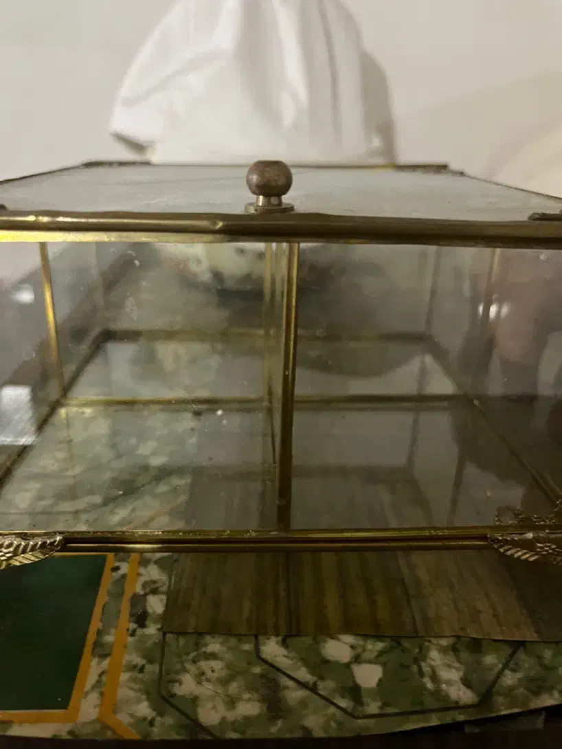 ظروف پزیرایی|ظروف سرو و پذیرایی|صدرا-فارس, فاز ۱|دیوار