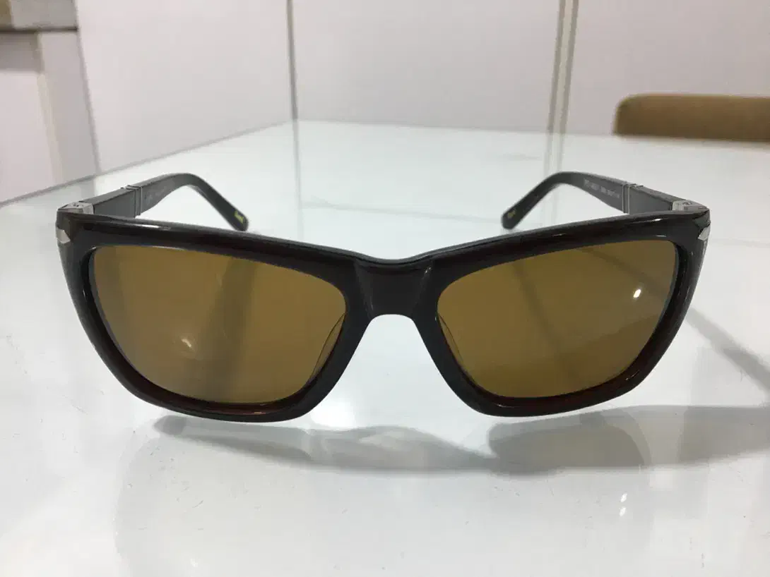 عینک اورجینال مارک پرسول اصل ایتالیا|زیورآلات و اکسسوری|رشت, معلم|دیوار