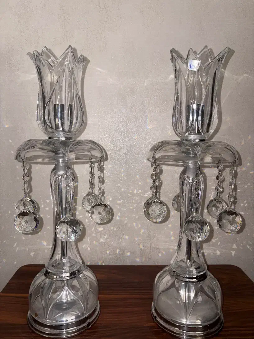 دو عدد شمعدان اصل کریستال چک|صنایع دستی و سایر لوازم تزئینی|تهران, صادقیه|دیوار