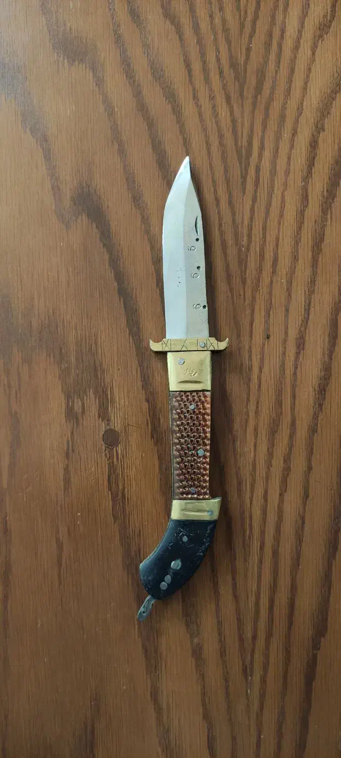 چاقو دنده ای|کلکسیون اشیاء عتیقه|زنجان, |دیوار