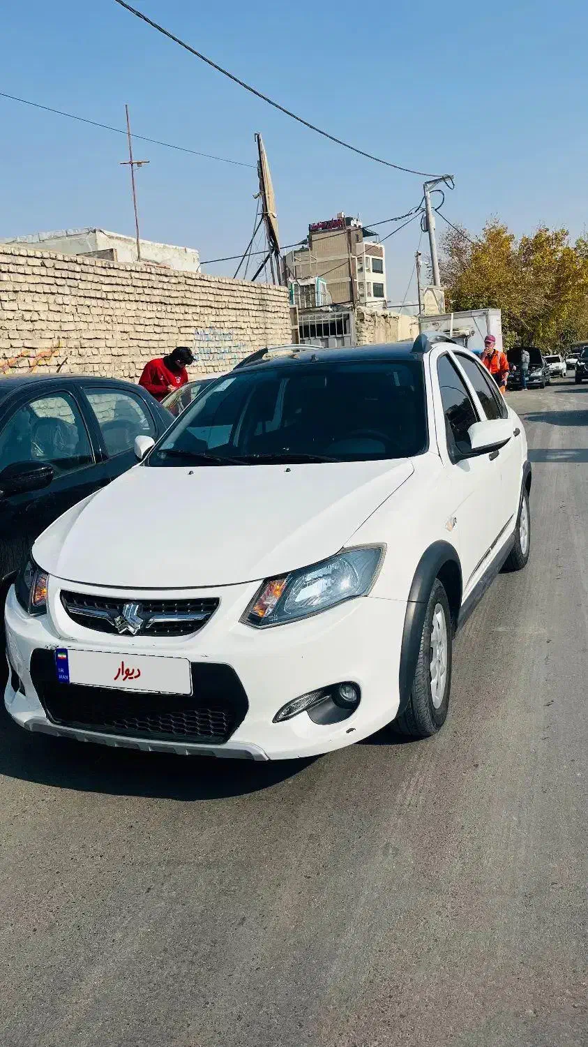 کوییک سفید مشکیr|خودرو سواری و وانت|خمینیشهر, |دیوار