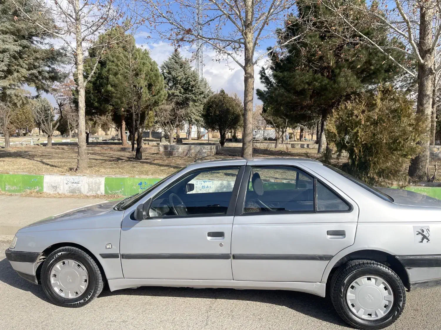 405مدل88|خودرو سواری و وانت|شاهین دژ, |دیوار