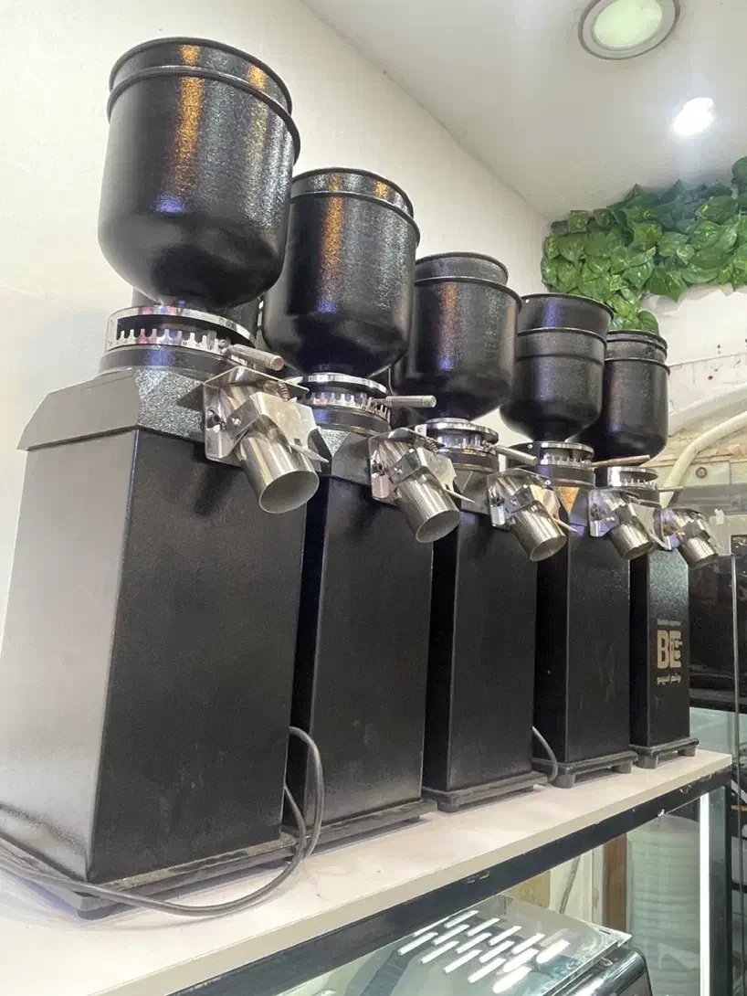 دستگاه قهوه ساز صنعتی لاسپازیاله s9|کافیشاپ و رستوران|بندر گناوه, |دیوار