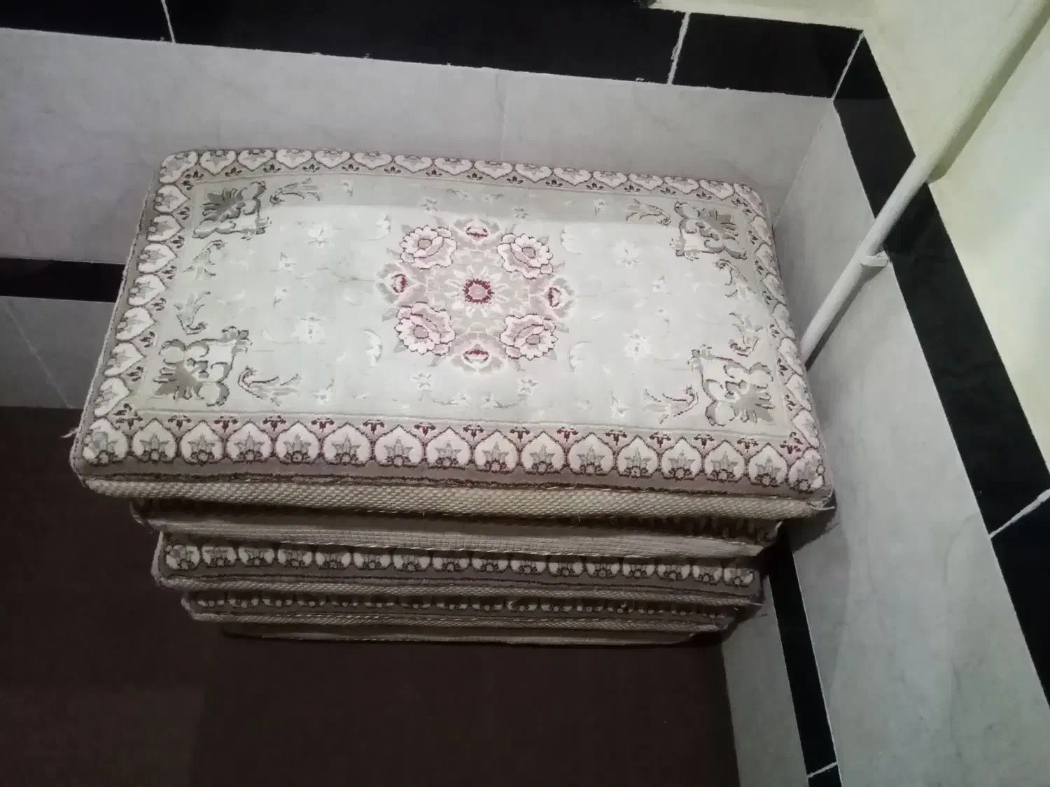 پشتی قالی 500 شانه|پشتی|مریوان, |دیوار