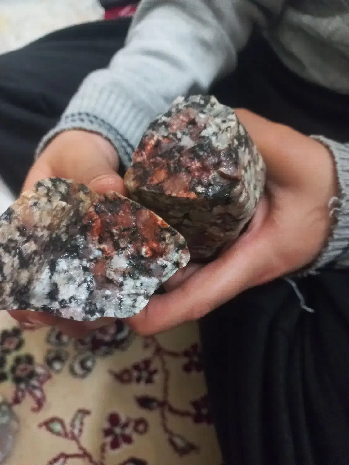 سنگ قرمز|کلکسیون اشیاء عتیقه|تهران, بیسیم|دیوار