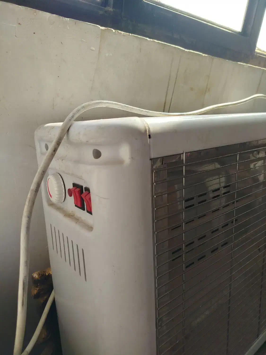 هیتربرقی برفاب|بخاری، هیتر، شومینه|قم, قلعه کامکار|دیوار