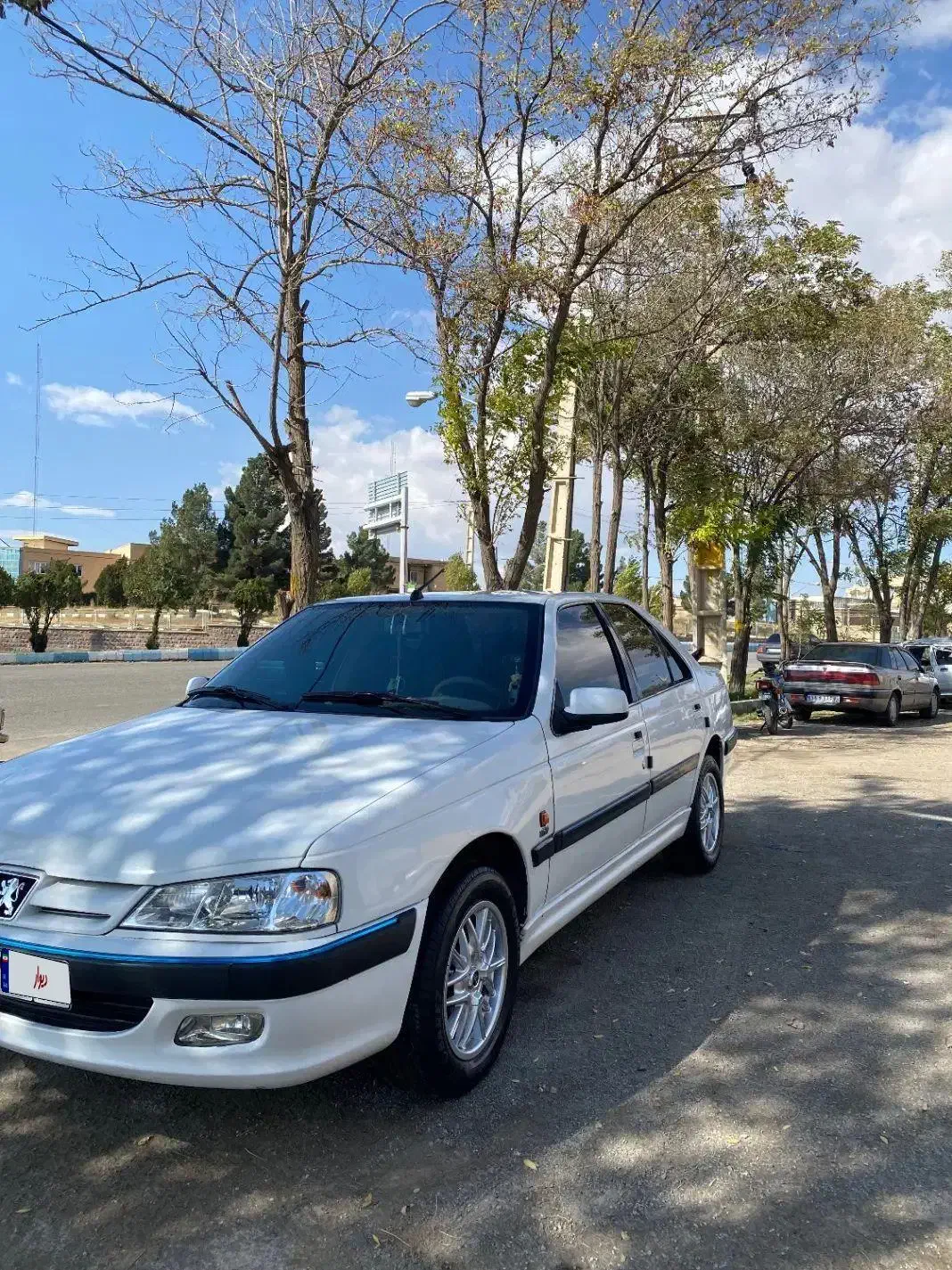 پژو پارس مدل۱۳۹۰ خوش رخ ۴تیکه رنگ شاسی ها پلمپ|خودرو سواری و وانت|اهر, |دیوار