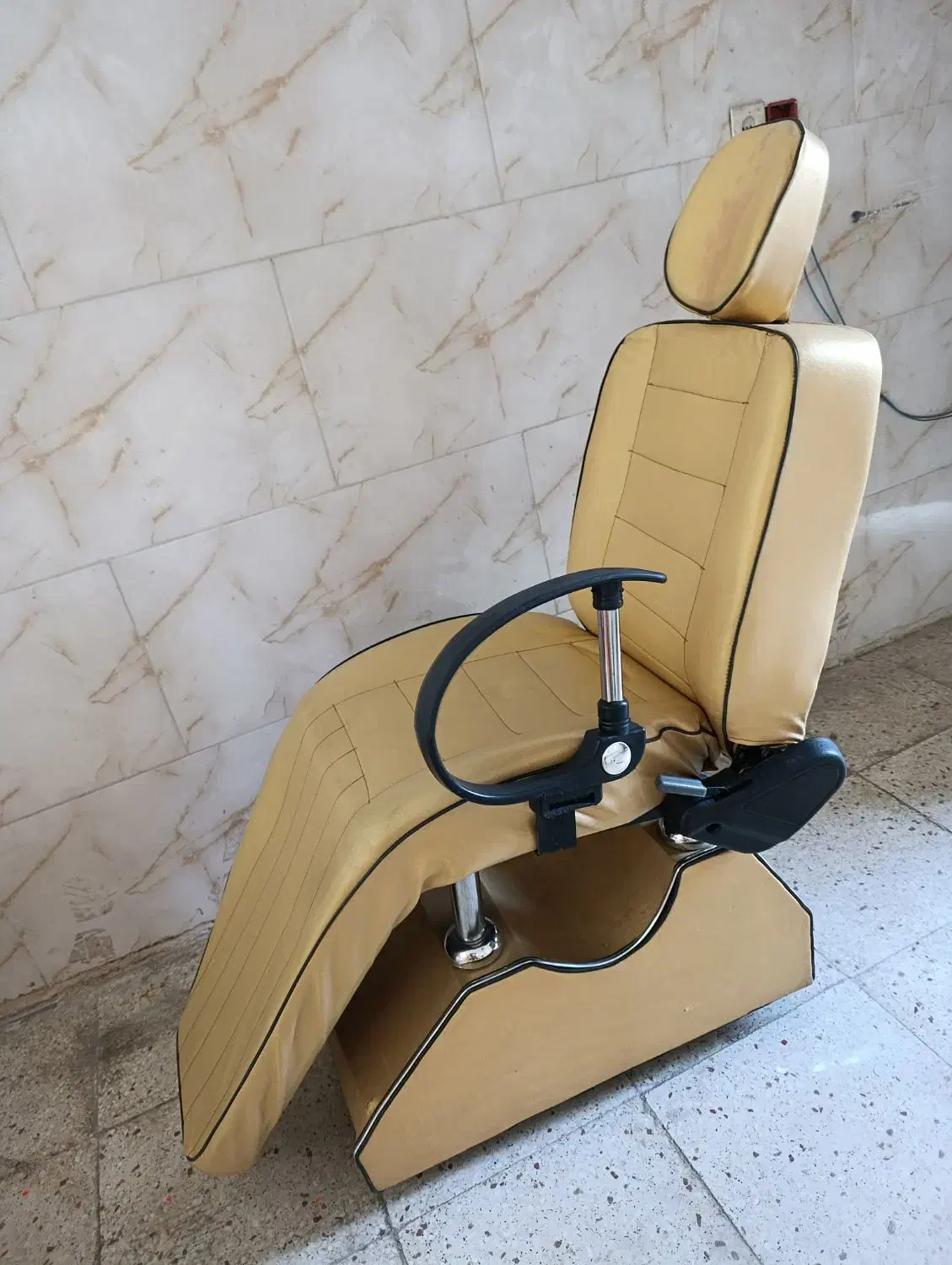 صندلی اصلاح،پارتیشن،ترولی،صندلی تختشو در حد نو|آرایشگاه و سالنهای زیبایی|بهارستان, |دیوار