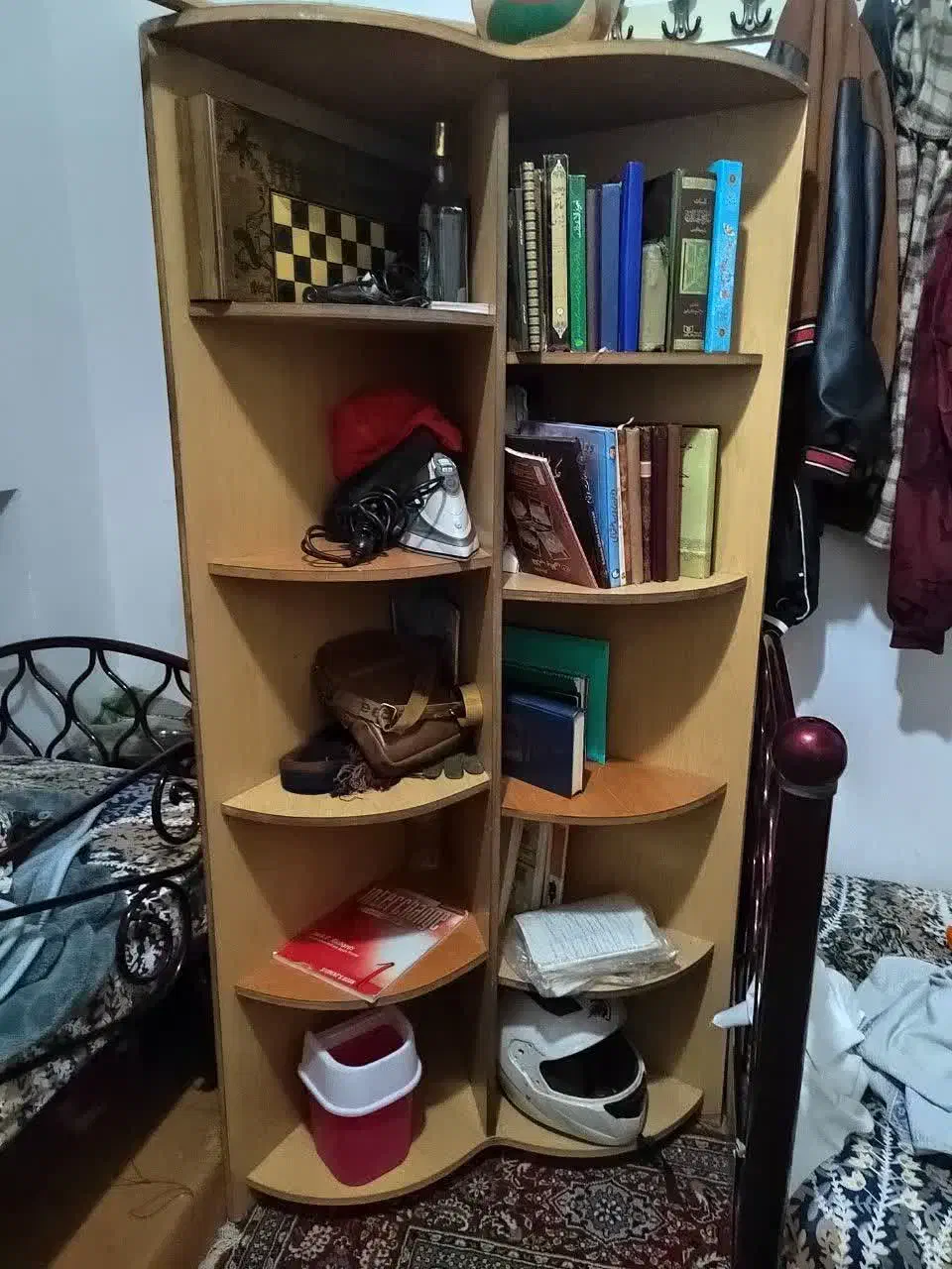 کتابخانه قدیمی محکم|کتابخانه، شلف، قفسه‌های دیواری|علی‌آباد کتول, |دیوار