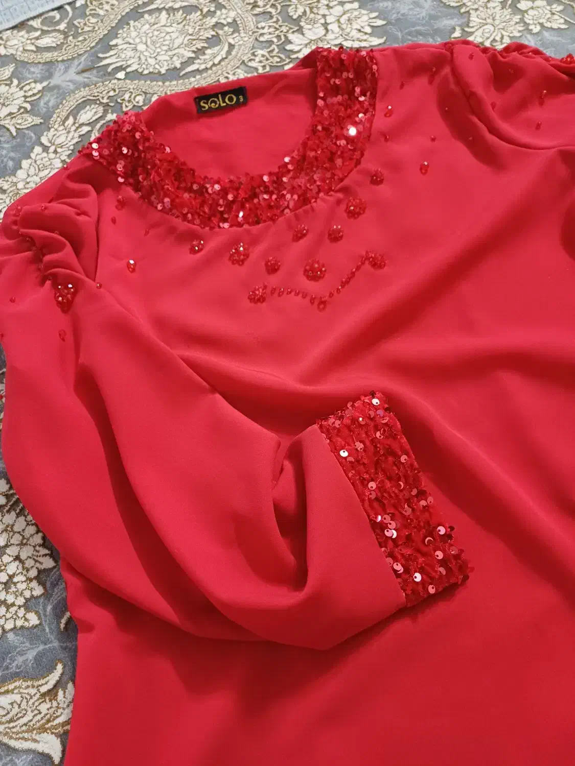 تعدادی شومیز|لباس|زنجان, |دیوار