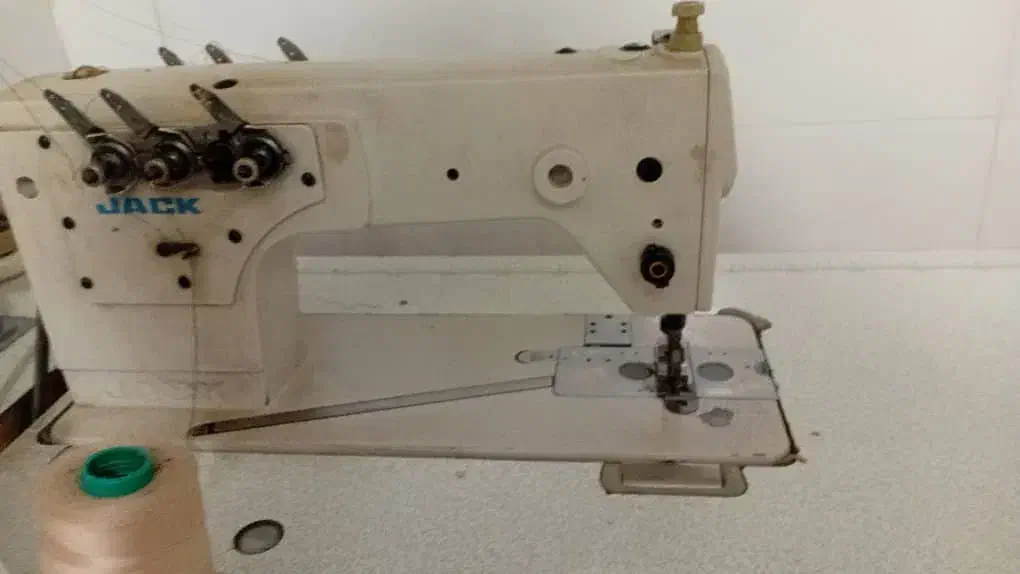 میاندوز|چرخ خیاطی و ریسندگی|بروجرد, |دیوار