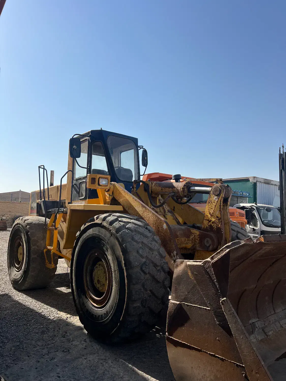 لودر کوماتسو ۴۵۰|خودرو سنگین|یزد, |دیوار