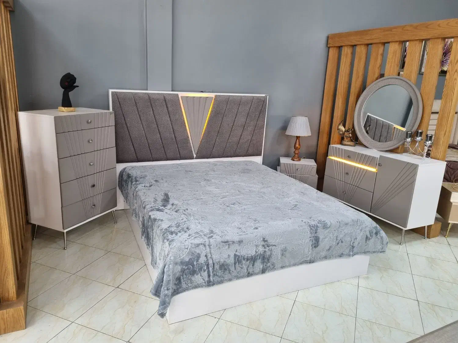 فروشنده و حسابدار|استخدام بازاریابی و فروش|سبزوار, پامنار|دیوار