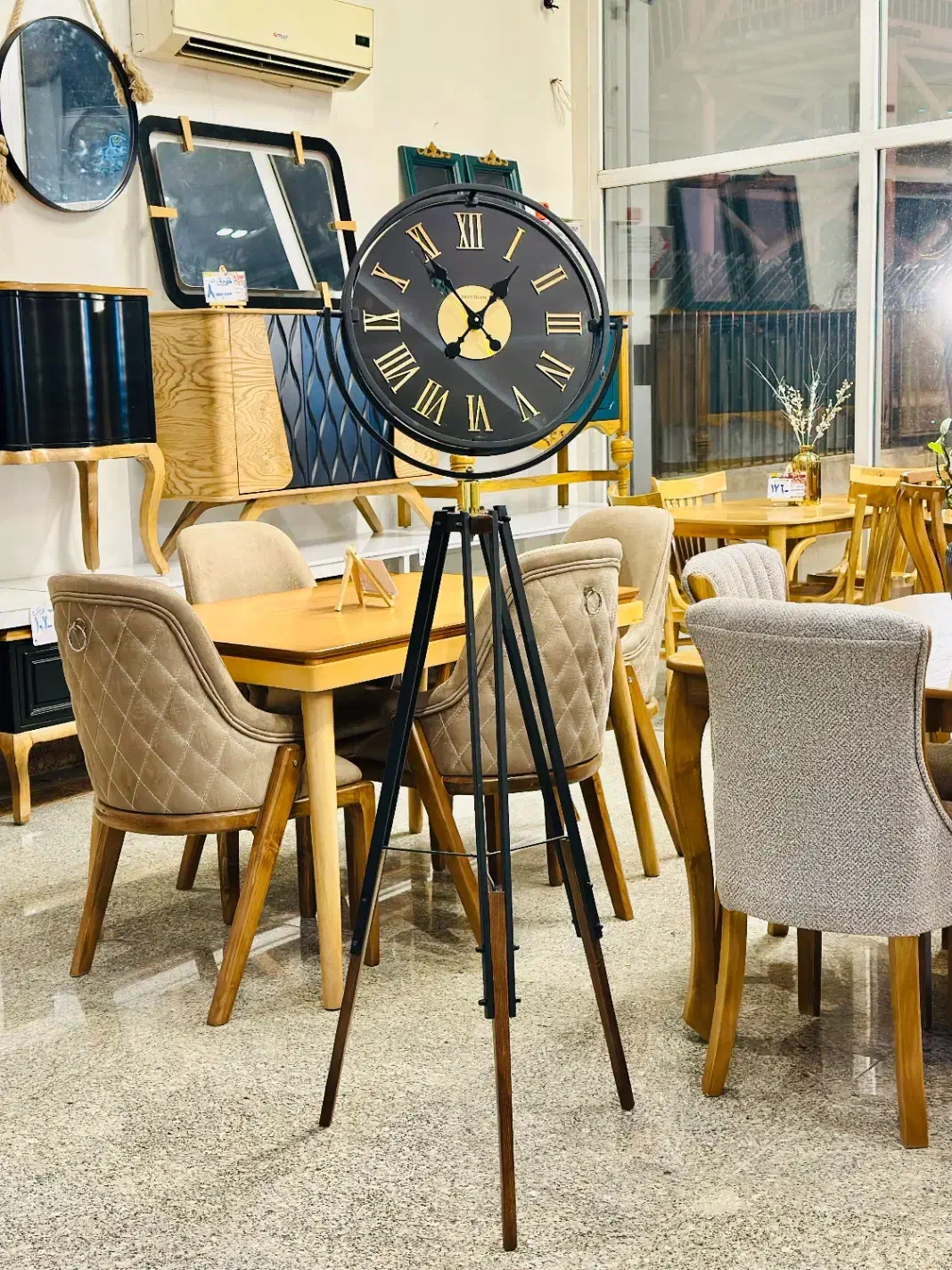 ساعت ایستاده فلزی|ساعت دیواری و تزئینی|مشهد, وکیلآباد|دیوار