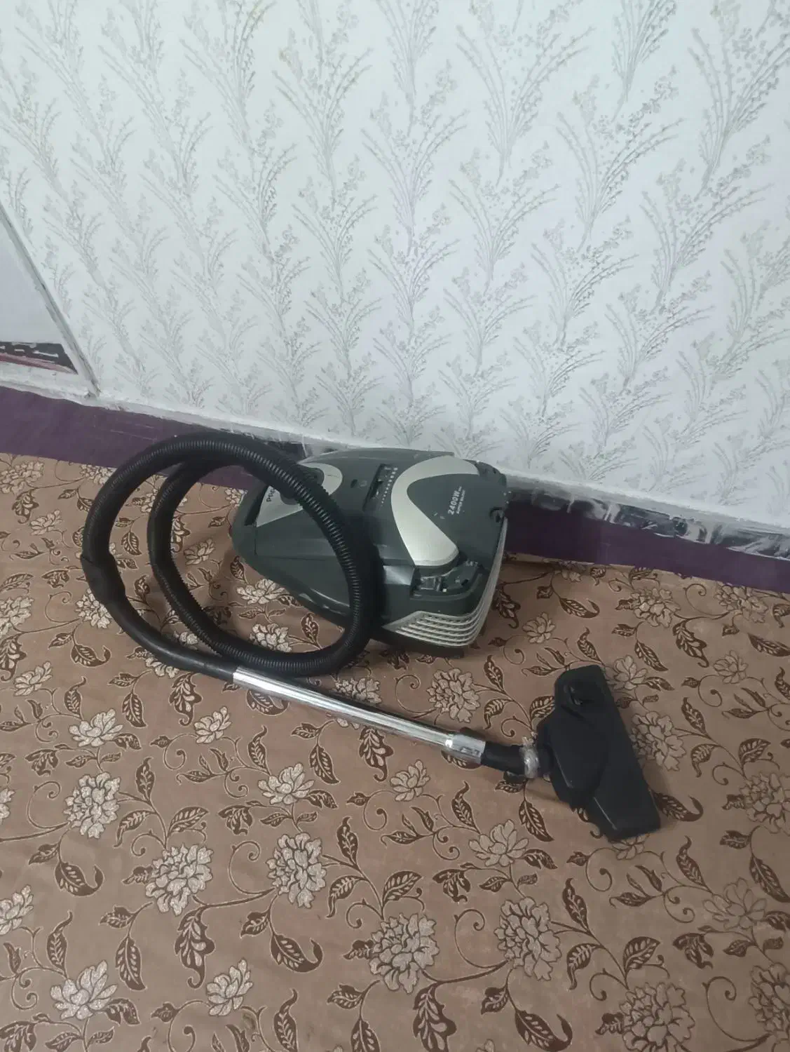 جارو برقی.پارس۲۴۰۰ وات ،کشش سالم وخوب|جاروبرقی، جارو شارژی، بخارشو|بروجرد, |دیوار