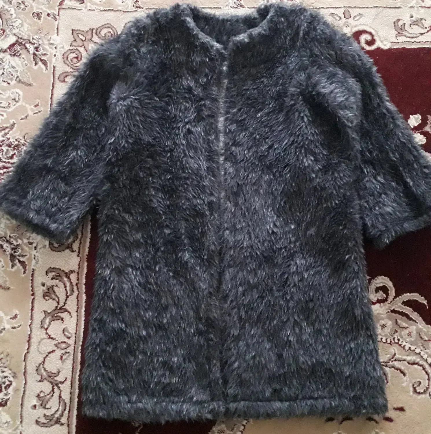 مانتوخزدار|لباس|رشت, قاسمیه|دیوار