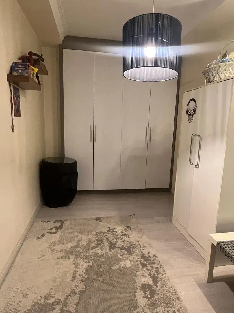 ۱۱۵متر  دادمان درحد‌نوساز  غرق‌نور  لابی‌دار