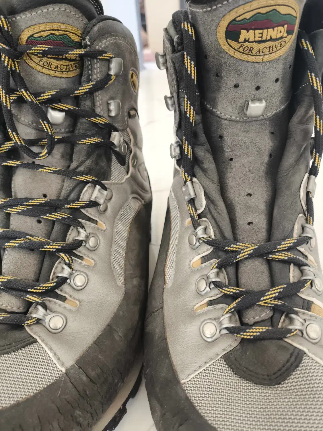 کفش کوهنوردی MEINDL|کوهنوردی و کمپینگ|شیراز, قلات|دیوار