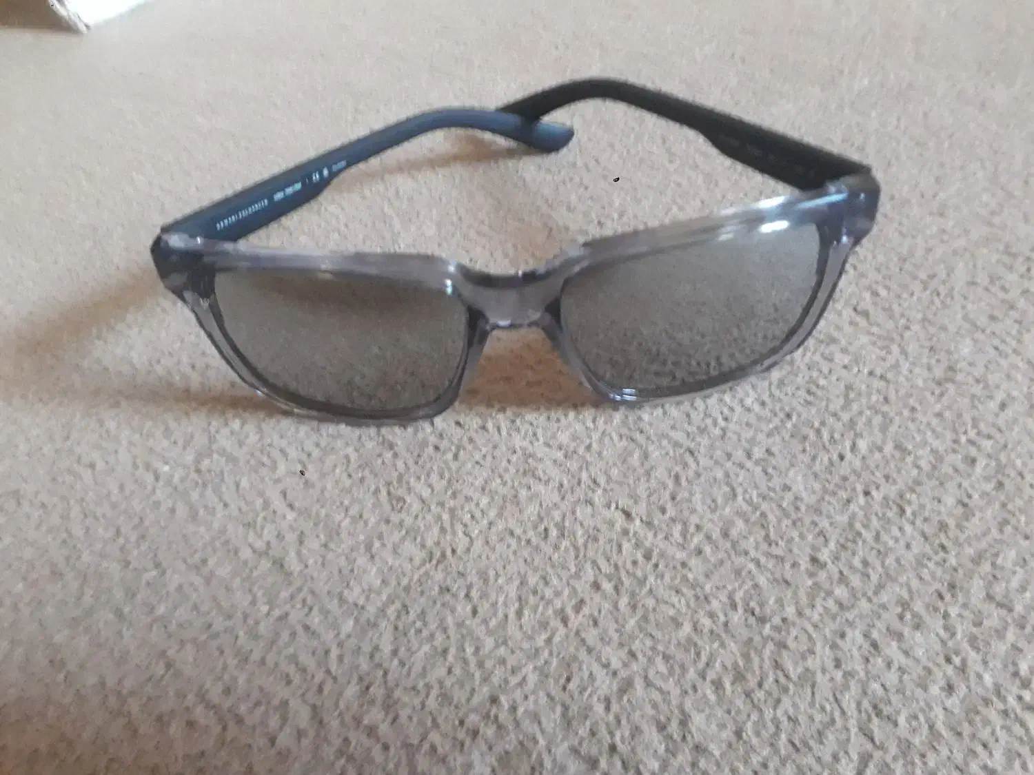 عینک آفتابی|زیورآلات و اکسسوری|یزد, |دیوار