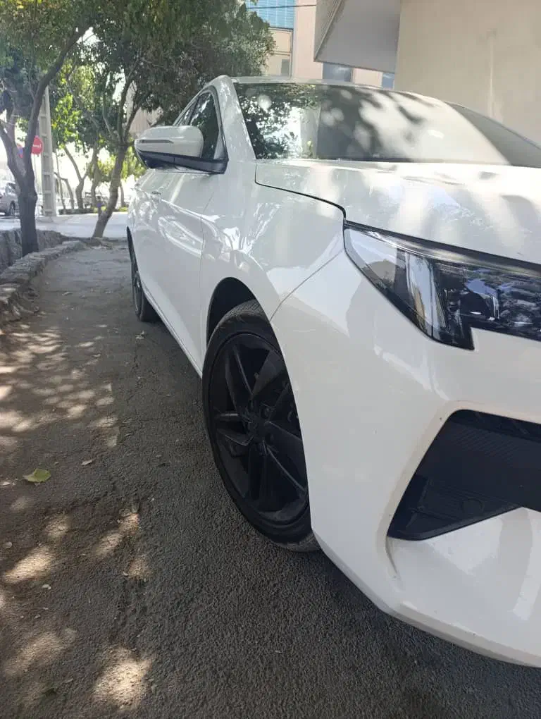 کی ام سی J7 مدل ۱۴۰۲ فروش یا معاوضه خودرو|خودرو سواری و وانت|اصفهان, آفاران|دیوار