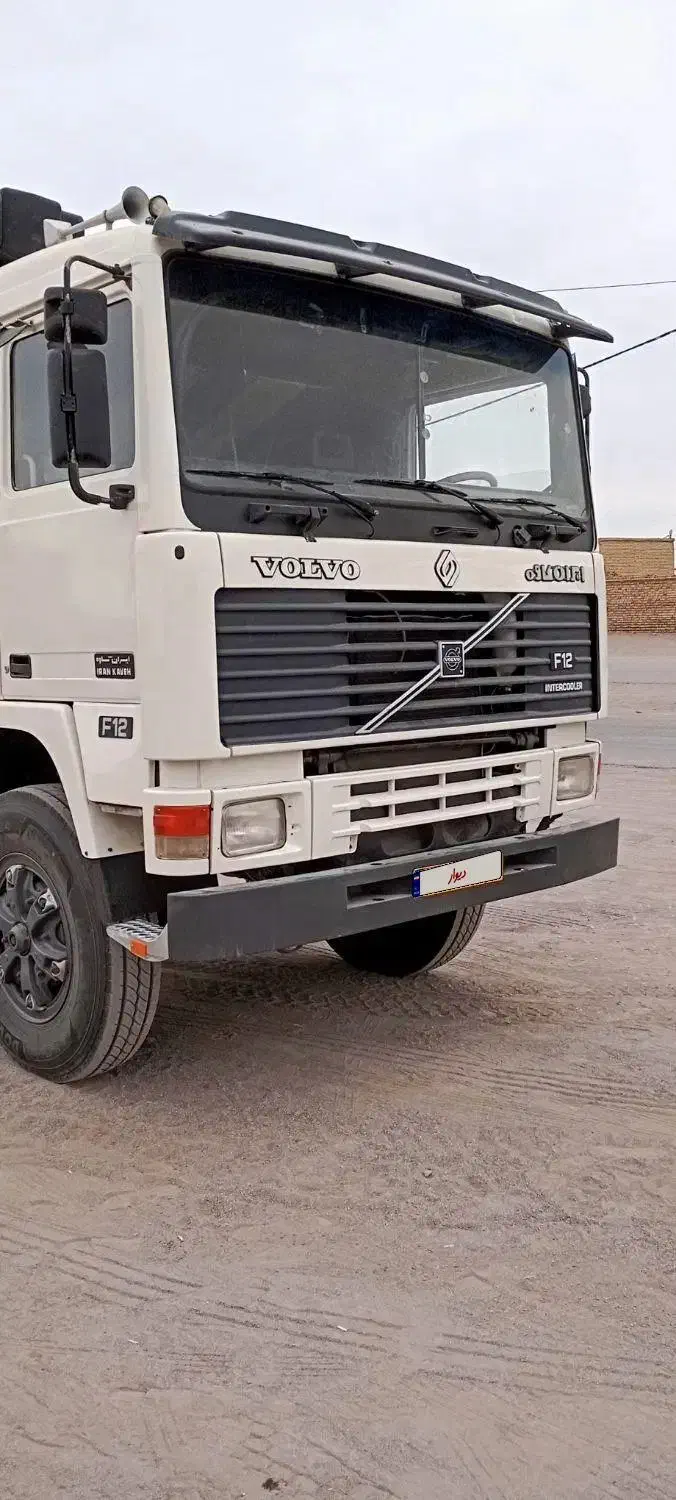 کشنده آف ۱۲ توربومدل ۷۰ بیست سال خواب|خودرو سنگین|سیرجان, |دیوار