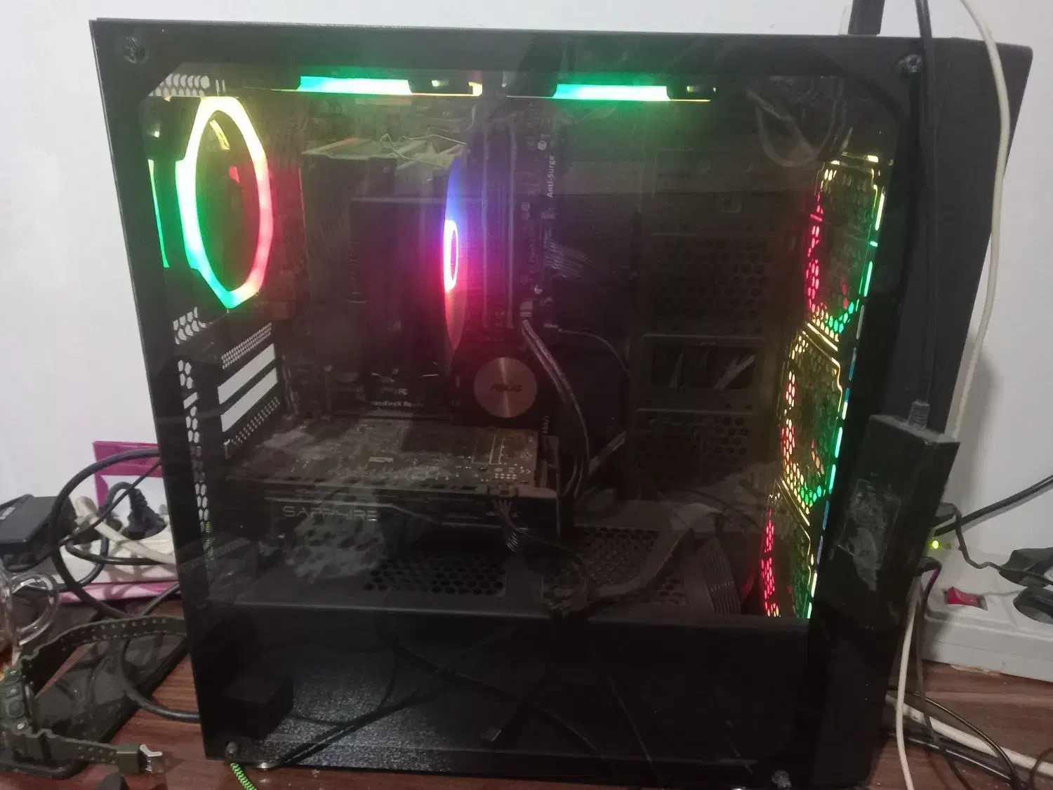 کیس گیمینگ|رایانه رومیزی|چهارباغ, |دیوار