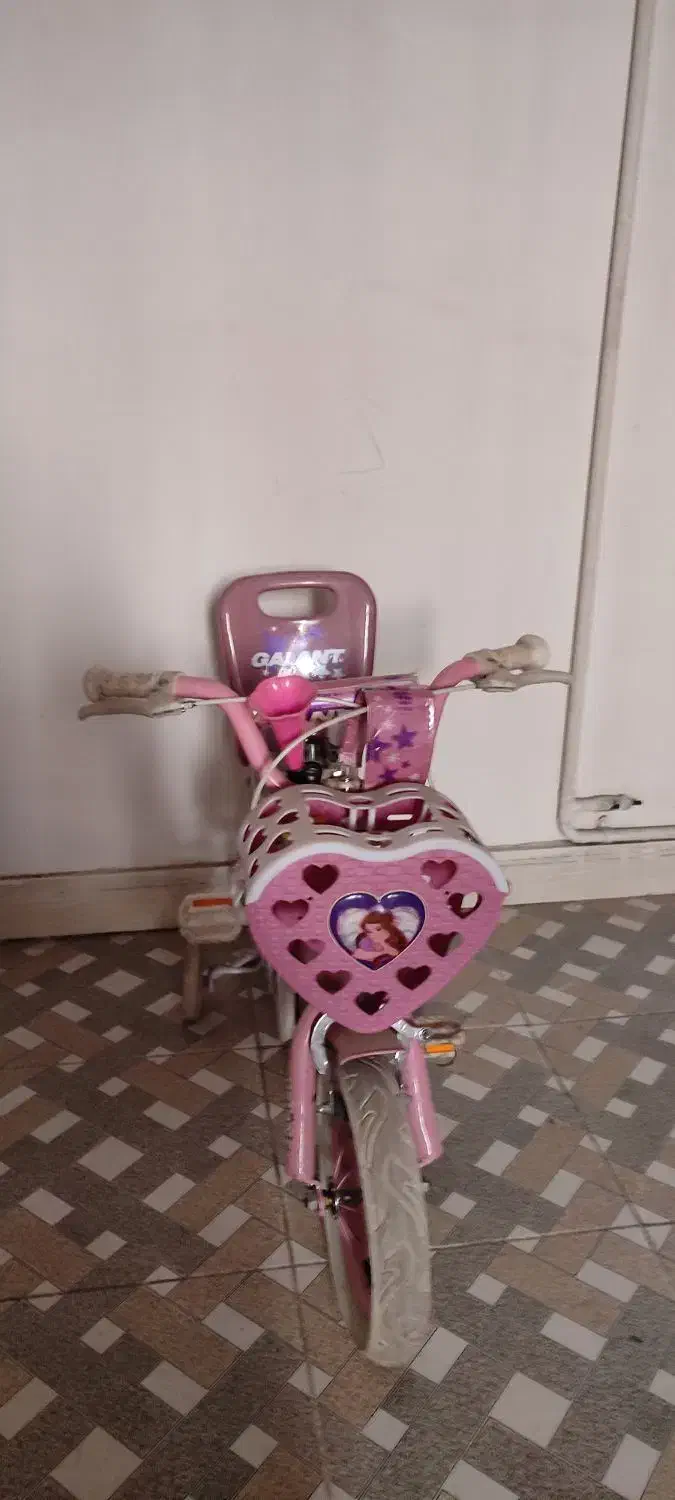 دوچرخه مناسب تا ۹ سال|دوچرخه، اسکیت، اسکوتر|اسلامشهر, شهرک قائمیه|دیوار